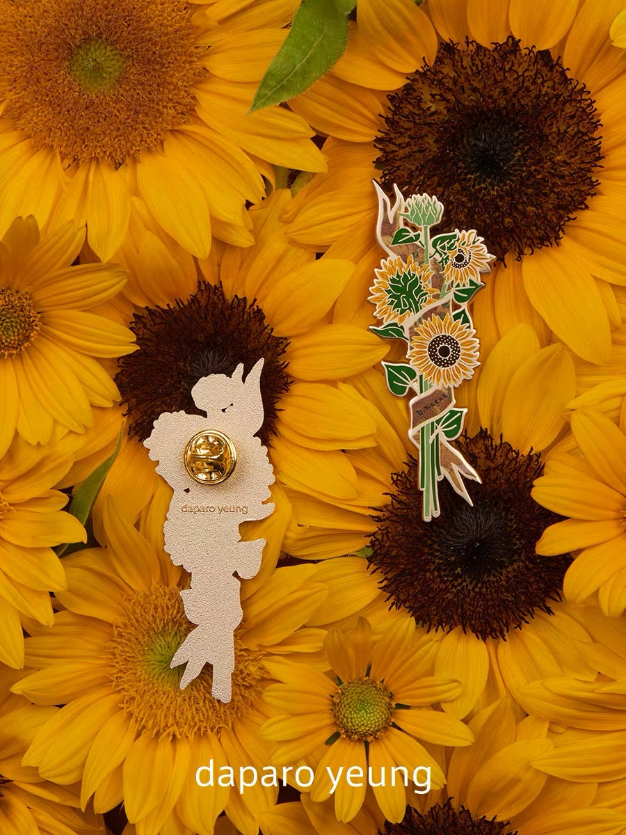 Daparo brooch - Vincent’s Sunflowers
