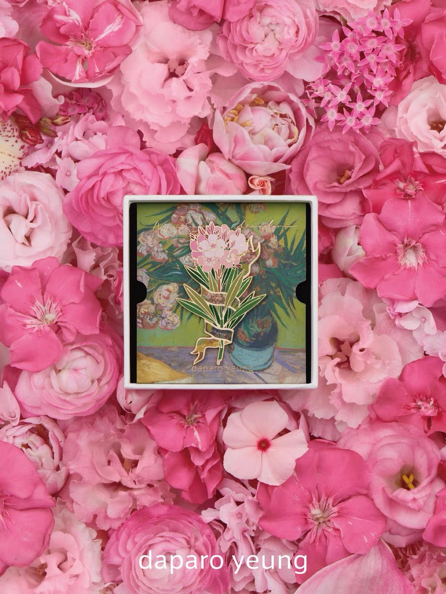 Daparo brooch - Vincent’s Oleanders