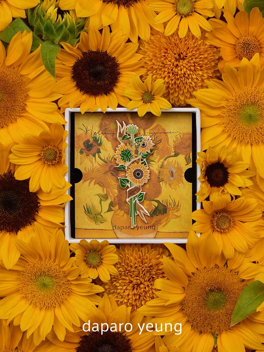 Daparo brooch - Vincent’s Sunflowers